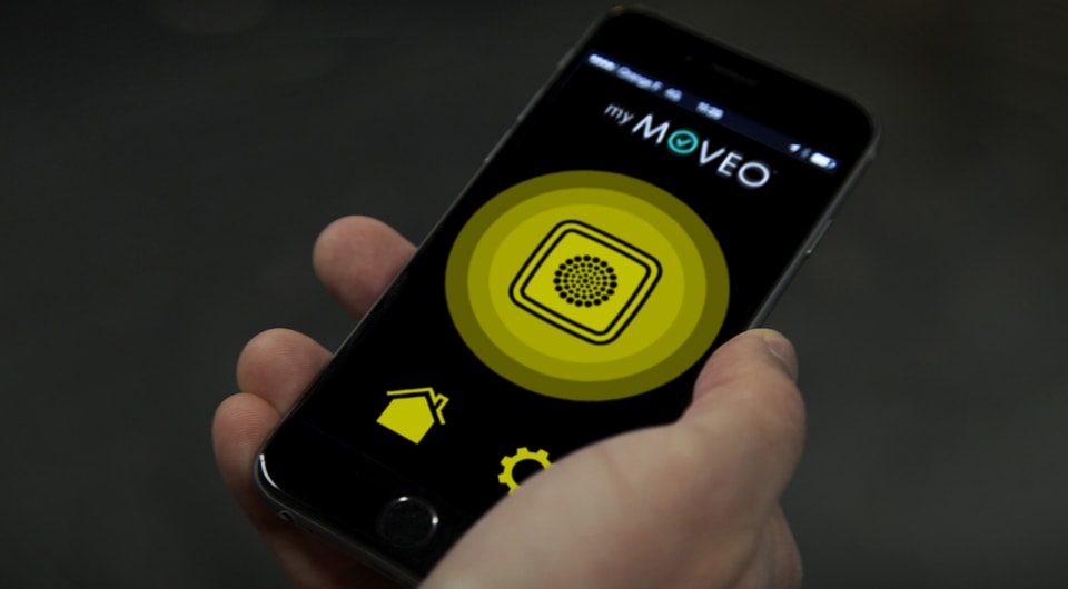 application My Moveo Démonstration de l'application My Moveo en situation, pour déclencher les feux sonores comme une télécommande