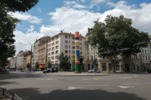 Centre du carrefour du Totem